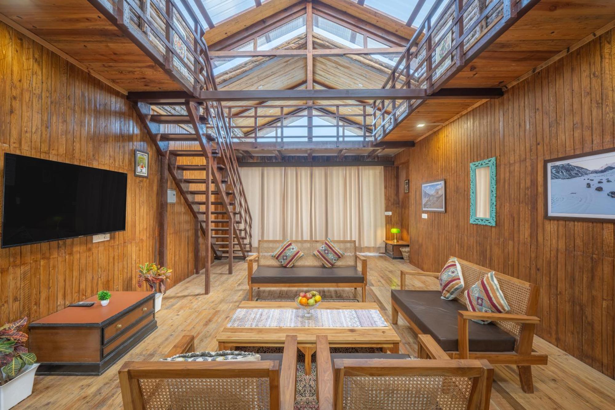 Hotel Wood Winds - A Best Valley View Hotel Shimla Exterior foto
