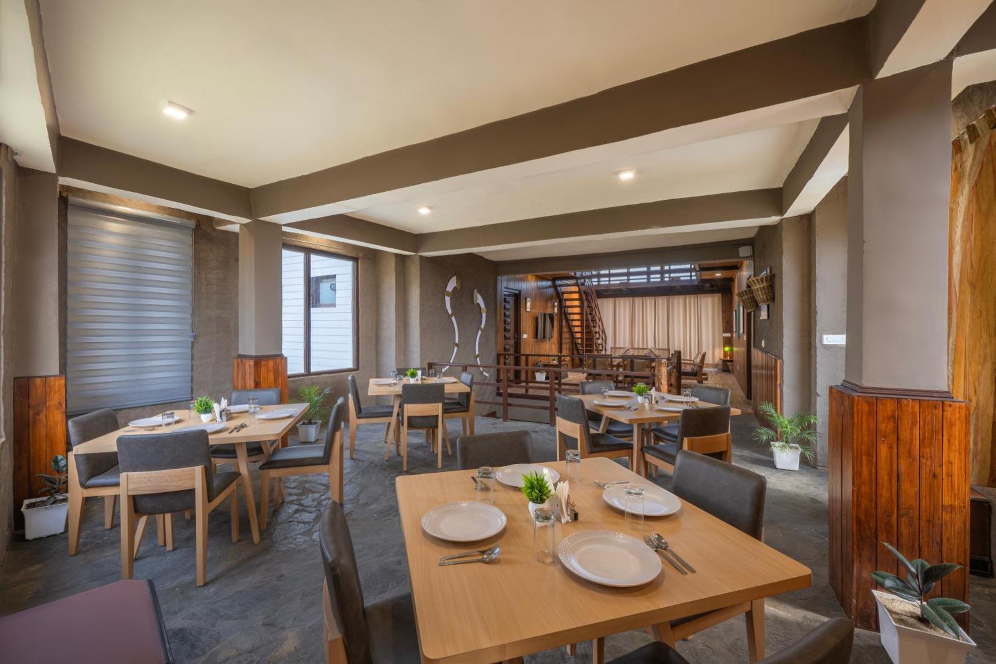 Hotel Wood Winds - A Best Valley View Hotel Shimla Exterior foto